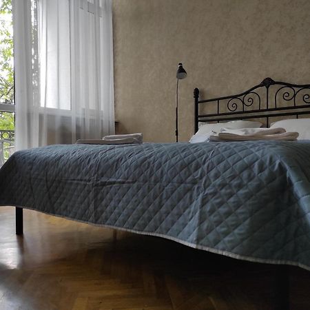 Tranquil Apartment In Vake Tbilisi Zewnętrze zdjęcie