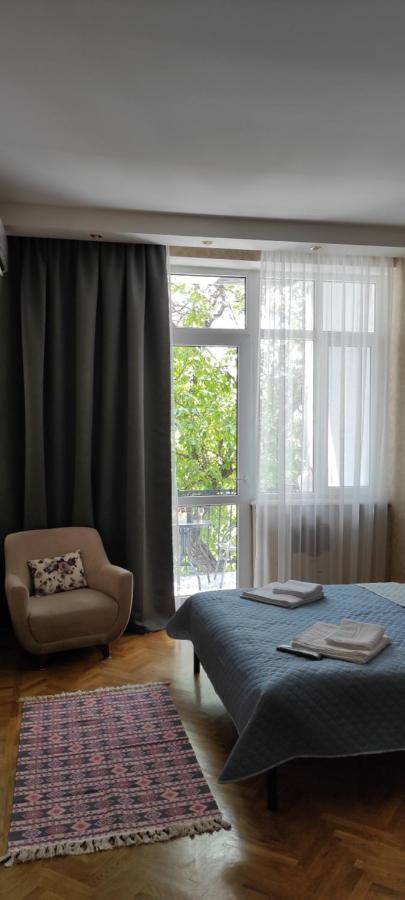 Tranquil Apartment In Vake Tbilisi Zewnętrze zdjęcie