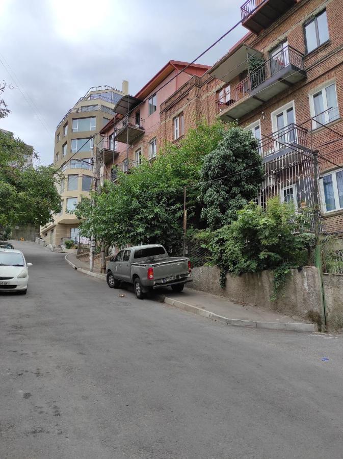 Tranquil Apartment In Vake Tbilisi Zewnętrze zdjęcie